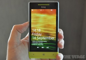 HTC 8S